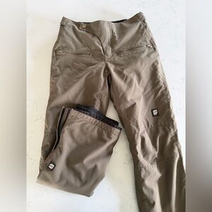 Women’s forest green ski/board pants